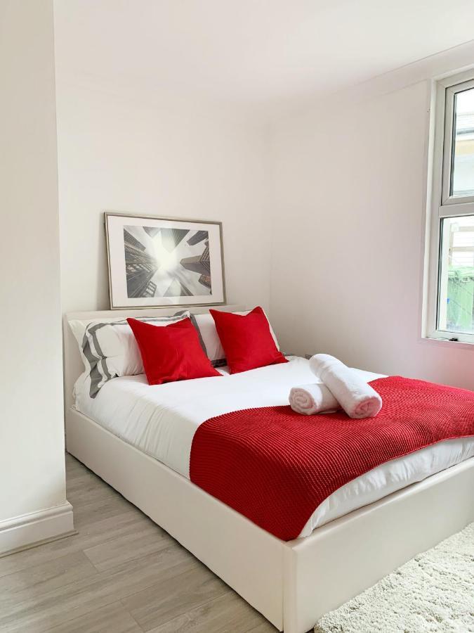 Agyeman Property Aldershot Buitenkant foto