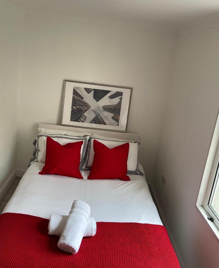 Agyeman Property Aldershot Buitenkant foto